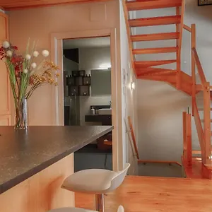Saplan Real Estate Sarraera בקתה